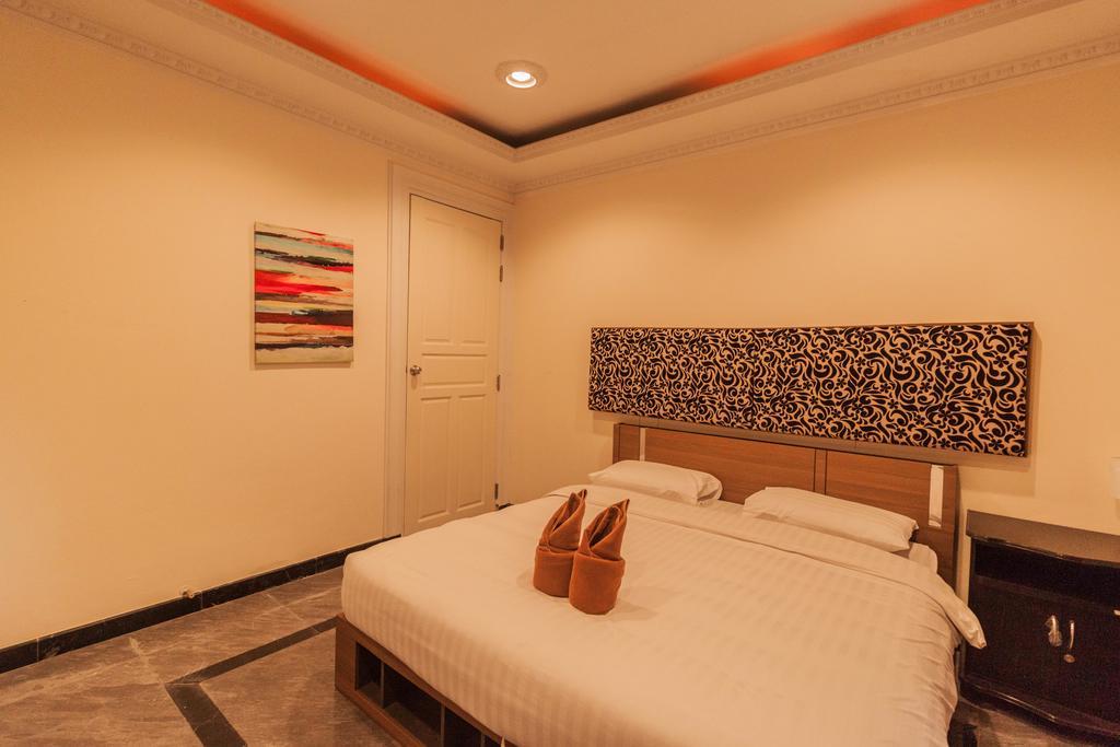 Jomtien Palace Pool Villa By Pattaya Sunny Rentals Ban Nong Tabaek Esterno foto