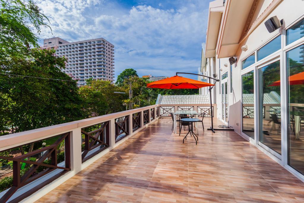 Jomtien Palace Pool Villa By Pattaya Sunny Rentals Ban Nong Tabaek Esterno foto